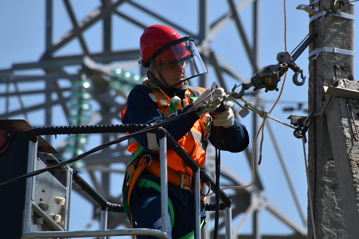 Photo 1 of 3: Fix a tripping switchboard